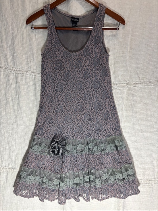 Daytrip Dresses & Skirts - Daytrip Dusty Rose and Sage Lace Sleeveless Dress